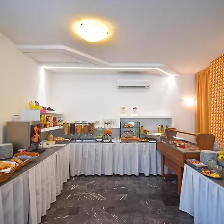 Janeiro Hotel 3*